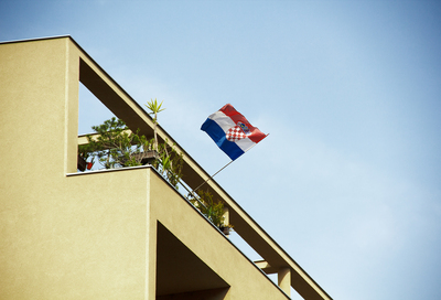 Mediterranean Modern Residential Tower With Croatian Flag – Sustainable Architecture Zagreb ***** Torre residenziale moderna mediterranea con bandiera croata – Architettura sostenibile di Zagabria, Anna Linda Knoll