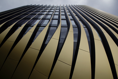 Elegant Futuristic Facade by Zaha Hadid Architects, 2 ///// Elegante facciata futuristica di Zaha Hadid Architects, 2, Anna Linda Knoll