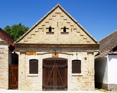 Paks 100 Wineries Historic District (8) ///// Distretto storico delle 100 cantine a Paks da visitare (8), Anna Linda Knoll