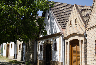 Paks 100 Wineries Historic District (1) ///// Distretto storico delle 100 cantine a Paks da visitare (1), Anna Linda Knoll